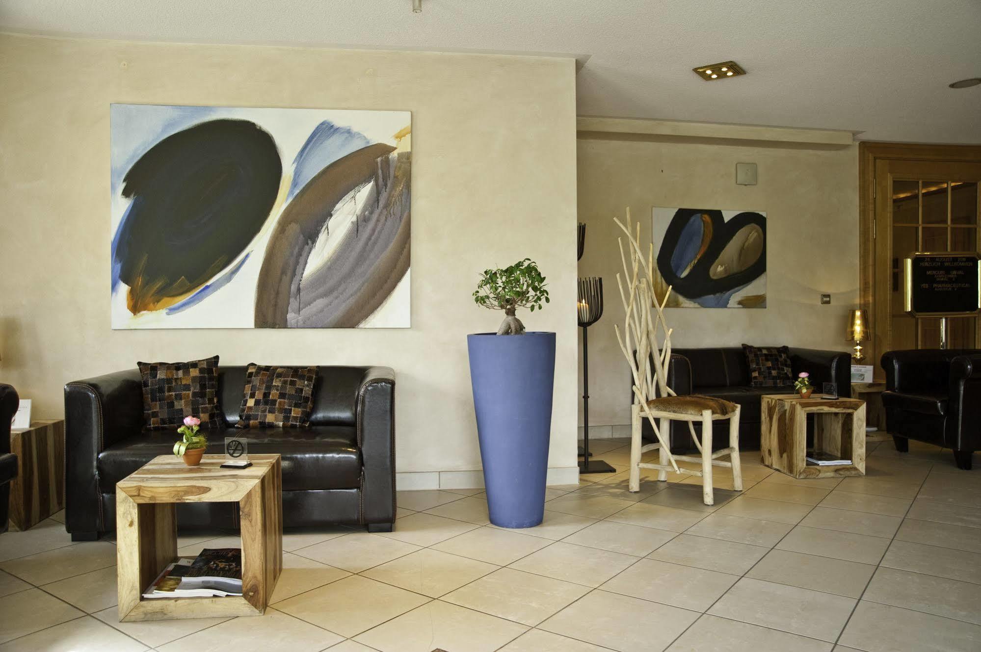 Hofgut Georgenthal Hotel Hohenstein Exterior photo