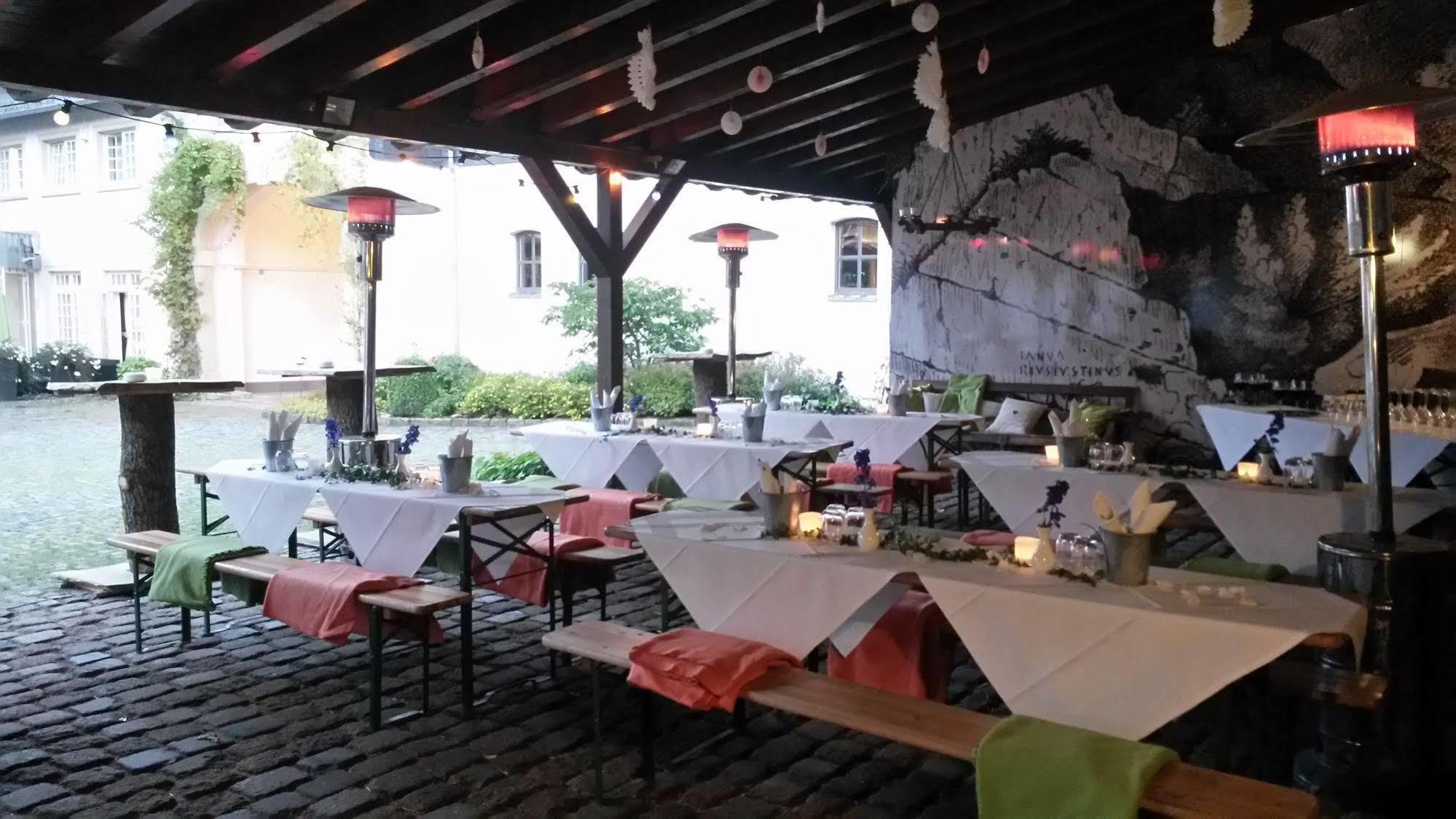 Hofgut Georgenthal Hotel Hohenstein Exterior photo
