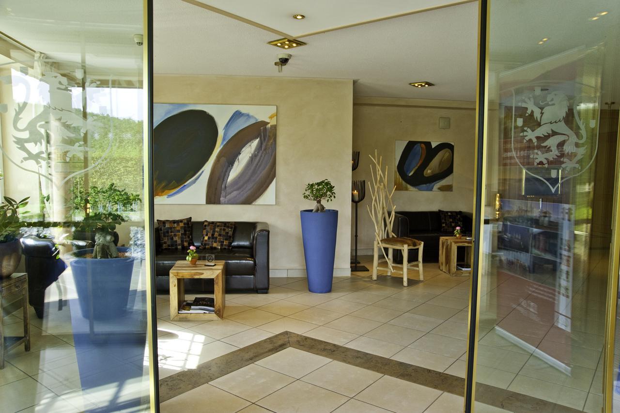 Hofgut Georgenthal Hotel Hohenstein Exterior photo
